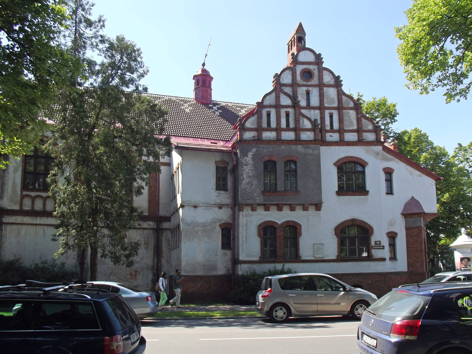 Pärnu (Пярну, Pernau)